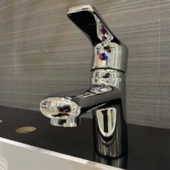 Vòi chậu lavabo nóng lạnh Caesar B430CU