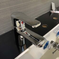 Vòi chậu lavabo nóng lạnh Caesar B430CU