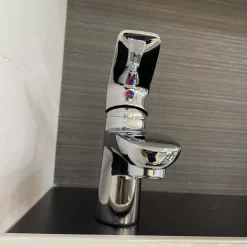 Vòi chậu lavabo nóng lạnh Caesar B490CP / B490CU