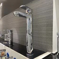 Vòi chậu lavabo nóng lạnh Caesar B551CU