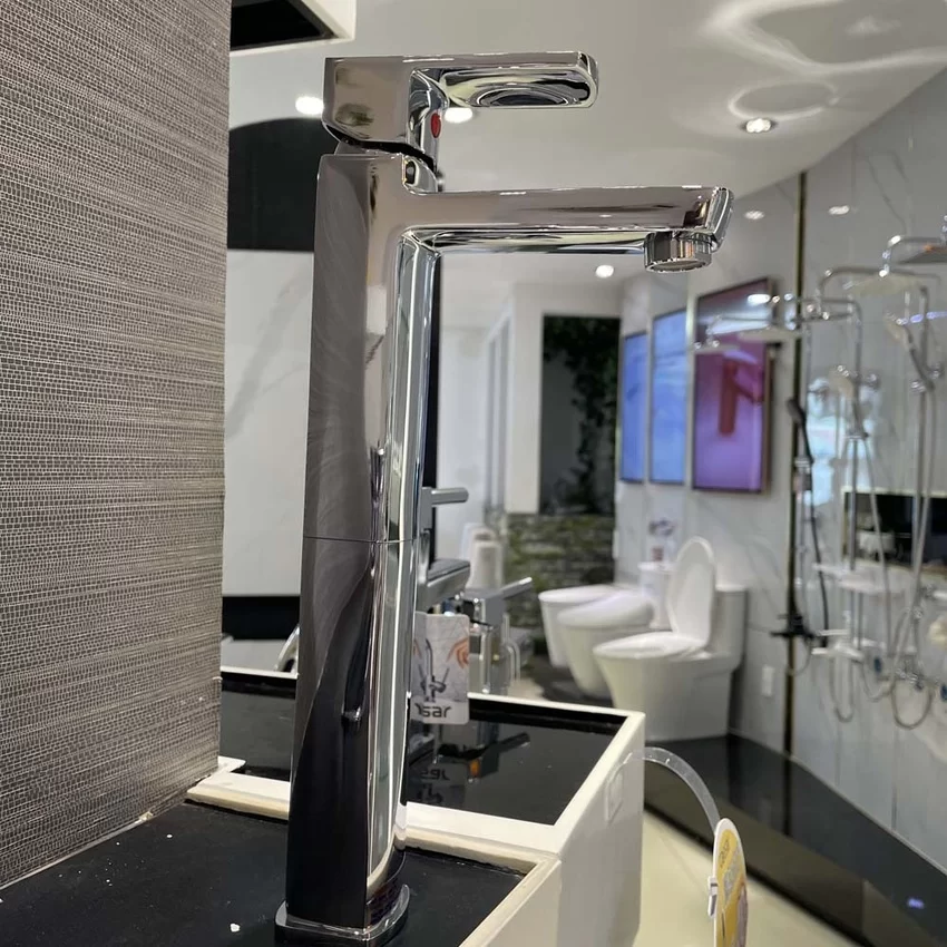 Thiết kế sang trọng của Vòi chậu lavabo nóng lạnh Caesar B551CU Thiết kế sang trọng của Vòi chậu lavabo nóng lạnh Caesar B551CU