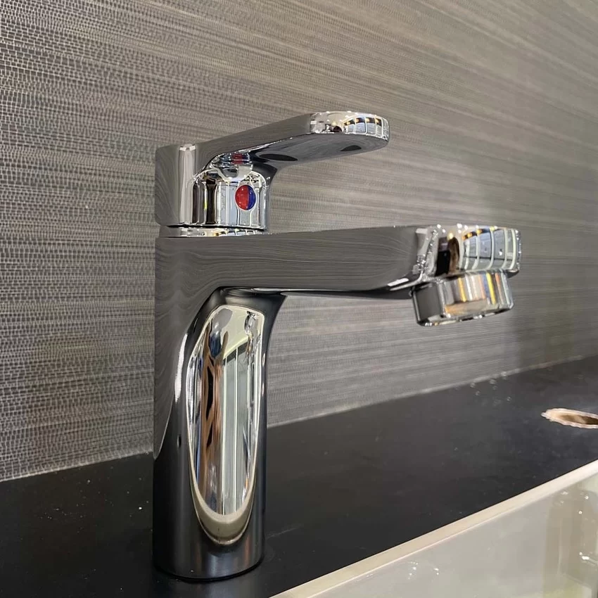 Vòi chậu lavabo nóng lạnh Caesar B570CU - SKU B570CU Vòi chậu lavabo nóng lạnh Caesar B570CU