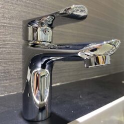 Vòi chậu lavabo nóng lạnh Caesar B730CU