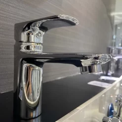 Vòi chậu lavabo nóng lạnh Caesar B730CU 13 Vòi chậu lavabo nóng lạnh Caesar B730CU
