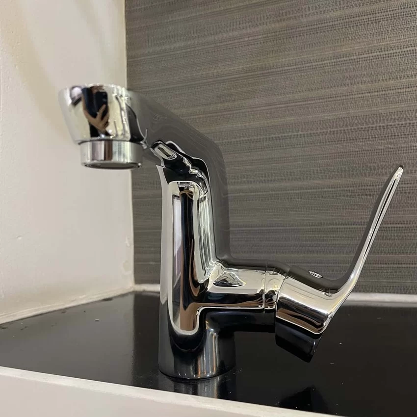 Chất liệu bền bỉ của Vòi chậu lavabo nóng lạnh Caesar B740CU Vòi chậu lavabo nóng lạnh Caesar B740CU chất liệu bền bỉ