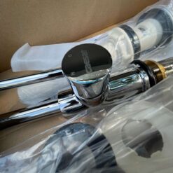 Vòi chậu lavabo nóng lạnh Caesar B750CU