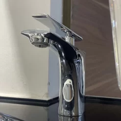 Vòi chậu lavabo nóng lạnh Caesar B820CU 12 Vòi chậu lavabo nóng lạnh Caesar B820CU