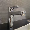 Vòi chậu lavabo nóng lạnh Caesar BT570CU