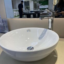 Vòi chậu lavabo nóng lạnh Caesar BT571CU