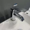 Vòi chậu lavabo nóng lạnh Viglacera VG111