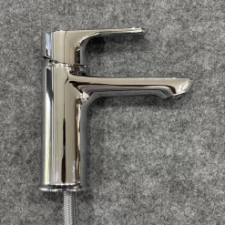 Vòi chậu lavabo nóng lạnh Viglacera VG132