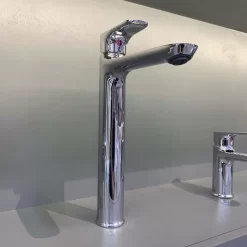 Vòi chậu lavabo nóng lạnh Viglacera VG132.1
