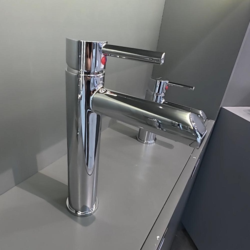 Vòi chậu lavabo nóng lạnh Viglacera VG141.1 SKU VG141.1 Vòi chậu lavabo nóng lạnh Viglacera VG141.1