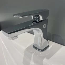 Vòi chậu lavabo nóng lạnh Viglacera VG143