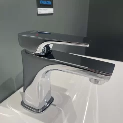 Vòi chậu lavabo nóng lạnh Viglacera VG143