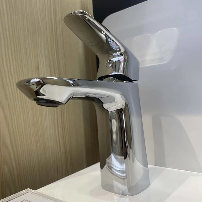 Vòi lavabo nóng lạnh American Standard Signature WF-1701 - cận cảnh Vòi lavabo nóng lạnh American Standard Signature WF-1701 - cận cảnh