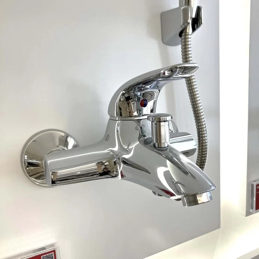 Vòi sen nóng lạnh American Standard WF-1511 (WF1511) 18 Vòi sen nóng lạnh American Standard WF-1511, SKU WF-1511 - Tầm nhìn tổng thể