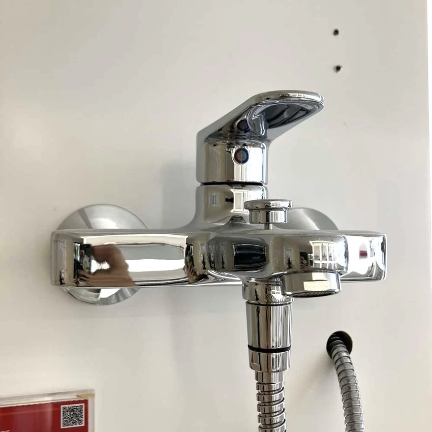 Vòi sen nóng lạnh American Standard WF-B211 (WFB211) 12 Vòi sen nóng lạnh American Standard WF-B211 - Hình 1