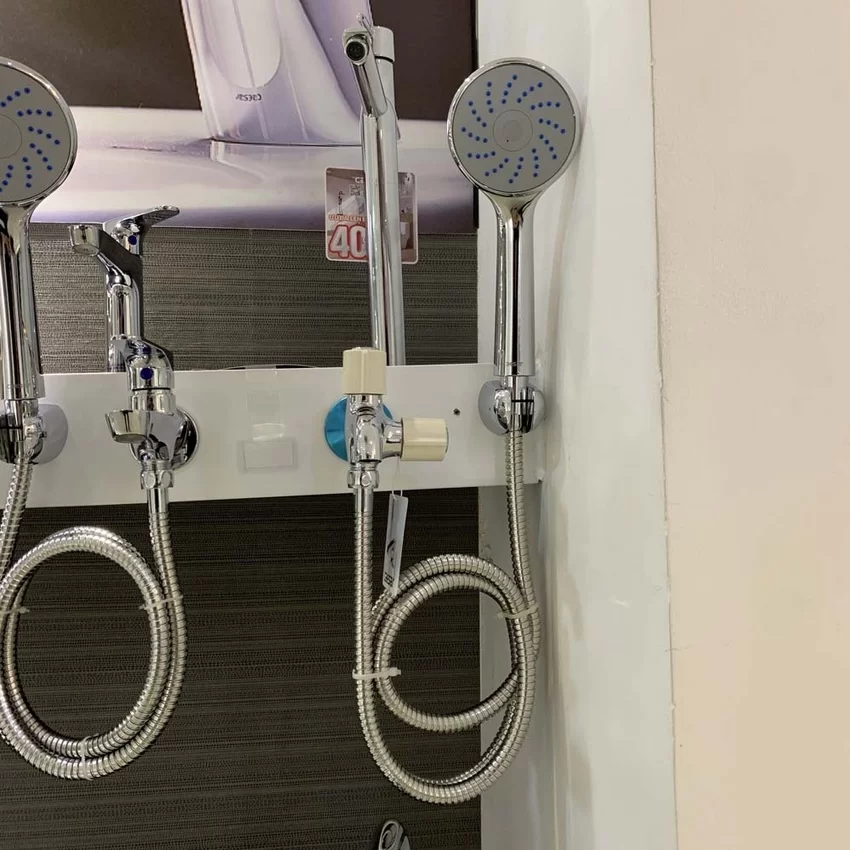 Bộ vòi sen tắm lạnh Caesar S038C Bộ vòi sen tắm lạnh Caesar S038C - Hình ảnh 3