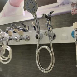 Bộ vòi sen tắm lạnh Caesar S063C (Tay sen tắm xi)