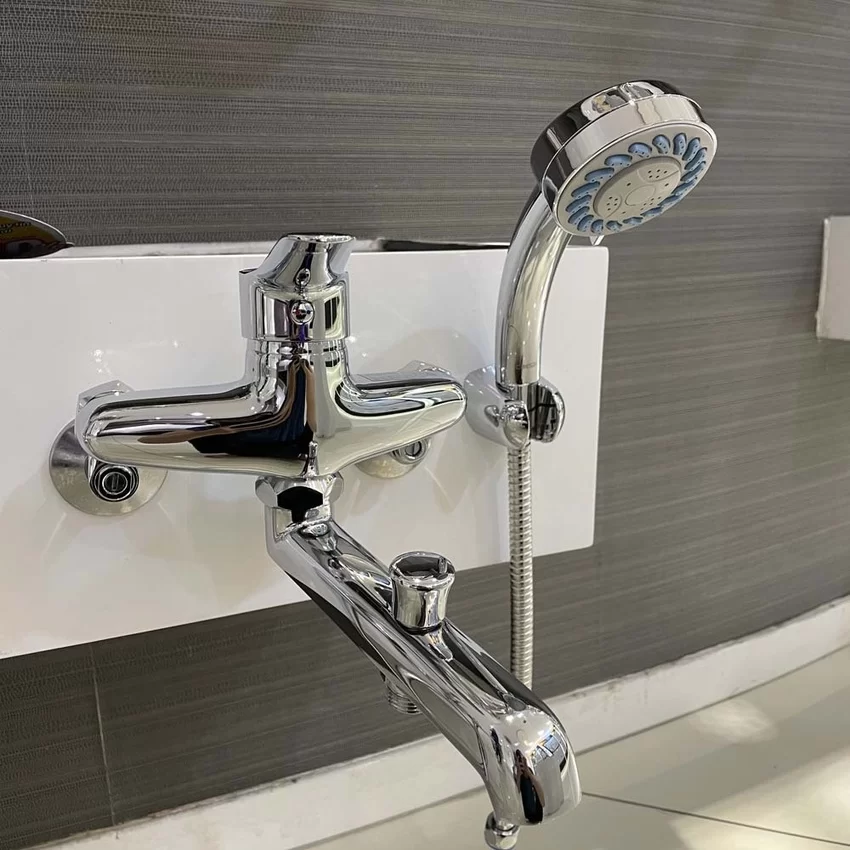 Bộ vòi sen tắm nóng lạnh Caesar S143C 21 Thiết kế hiện đại của Bộ vòi sen tắm nóng lạnh Caesar S143C