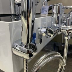 Bộ vòi sen tắm nóng lạnh Caesar S353C