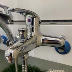 Bộ vòi sen tắm nóng lạnh Caesar S360C