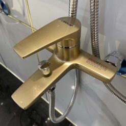 Bộ vòi sen tắm nóng lạnh Caesar S393C / CB / CW / CR / CG