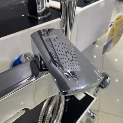 Bộ vòi sen tắm nóng lạnh Caesar S553C