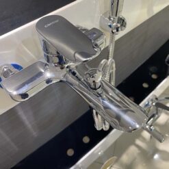 Bộ vòi sen tắm nóng lạnh Caesar S733C