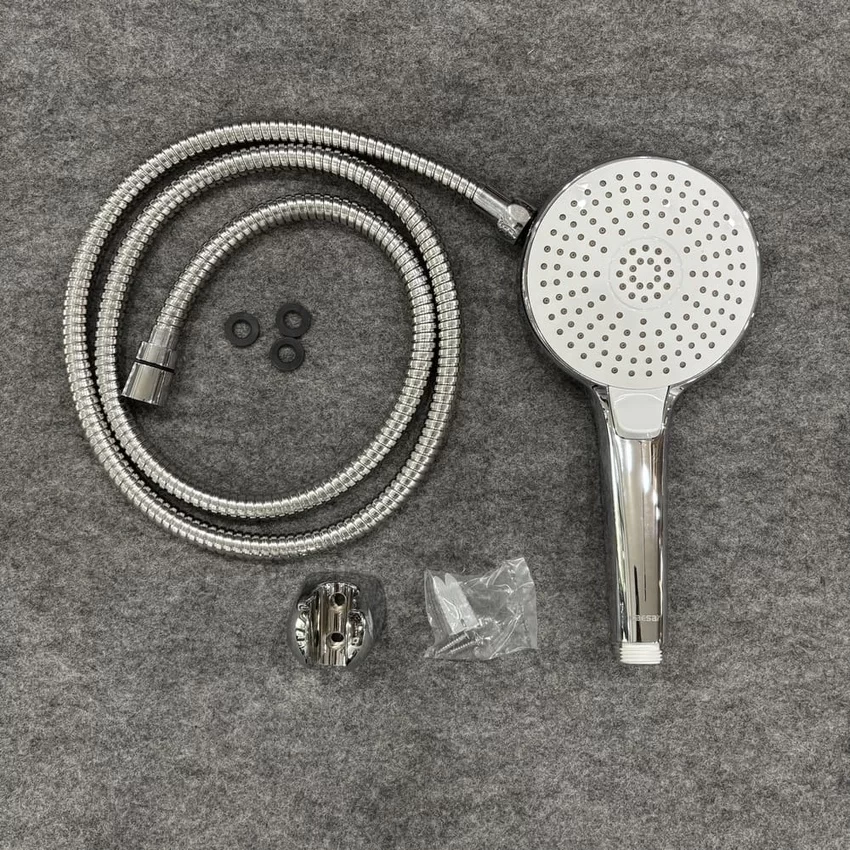 Bộ vòi sen tắm nóng lạnh Caesar S733C 25 Bộ vòi sen tắm nóng lạnh Caesar S733C ứng dụng thực tế - S733C