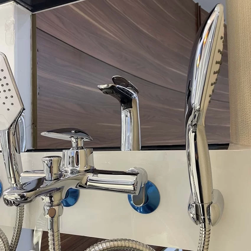 Bộ vòi sen tắm nóng lạnh Caesar S813C Bộ vòi sen tắm nóng lạnh Caesar S813C