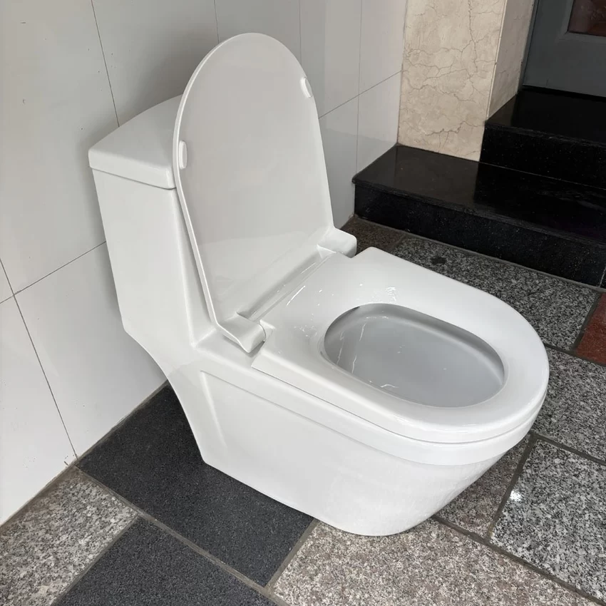 Thiết kế sang trọng - SKU: V35M Thiết kế sang trọng của bồn cầu Viglacera V35M