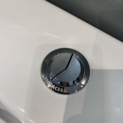 Bồn cầu 1 khối Viglacera V68 nắp êm (+ vòi xịt VG826 & van VG853)