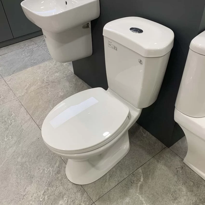 Bồn cầu Viglacera VI66 với nắp êm Bồn cầu Viglacera VI66 với nắp êm