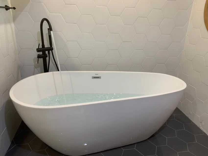 Bồn tắm đặt sàn 1.7m CURVED MOWOEN MW8024-170 9 Bồn tắm đặt sàn 1.7m CURVED MOWOEN MW8024-170