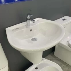 Chậu rửa lavabo treo tường Viglacera V39 chân lửng
