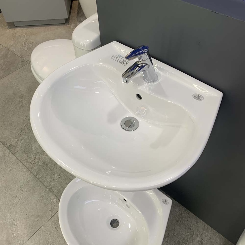 Chậu rửa lavabo treo tường Viglacera V39 chân lửng 7 Chậu rửa lavabo treo tường Viglacera V39 chân lửng
