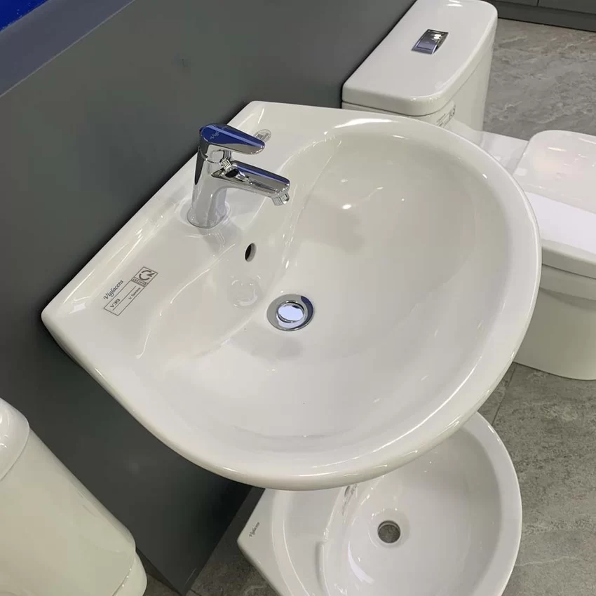 Chậu rửa lavabo treo tường Viglacera V39 chân lửng 9 Chậu rửa lavabo treo tường Viglacera V39 chân lửng