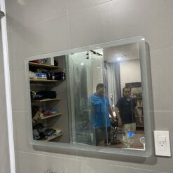 Gương led chữ nhật 80x60cm GLS M35R64 ánh sáng ngoài hoa văn