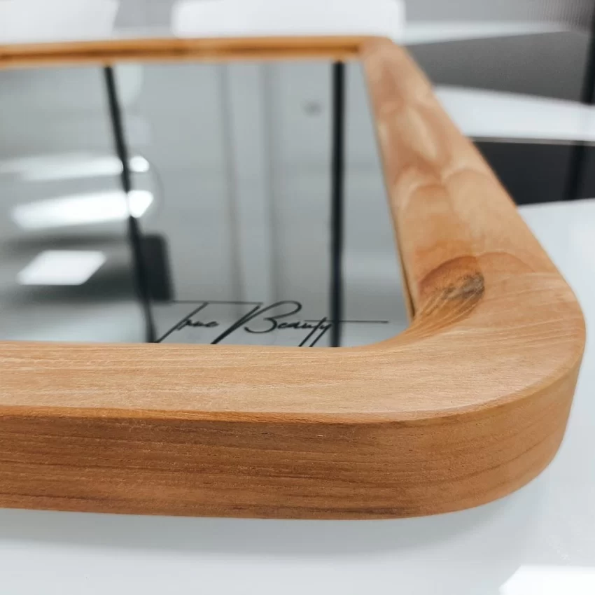 Ứng dụng Gương soi chữ nhật khung viền gỗ 50x70cm GLS F47R30 Ứng dụng Gương soi chữ nhật khung viền gỗ 50x70cm GLS F47R30