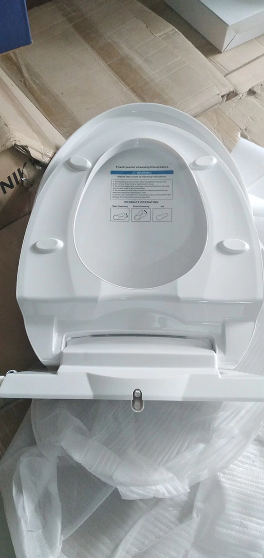 Nắp bồn cầu rửa cơ Nikko P6001 14 Nắp bồn cầu rửa cơ Nikko P6001 với tính năng rửa tiện lợi