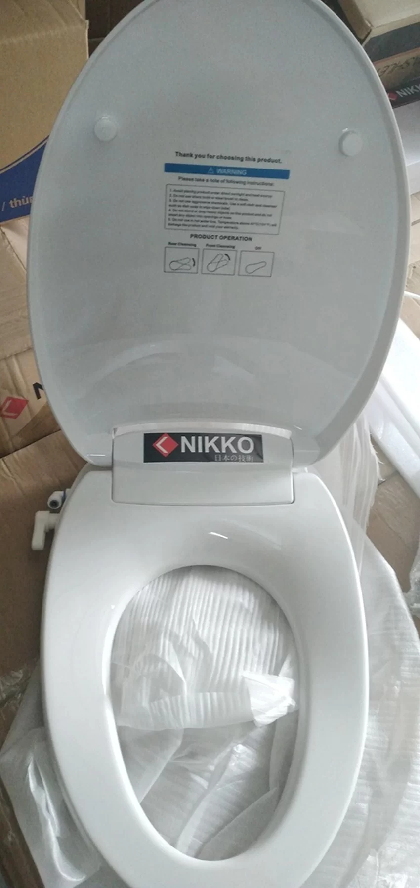 Nắp bồn cầu rửa cơ Nikko P6001 15 Nắp bồn cầu rửa cơ Nikko P6001 dễ lắp đặt