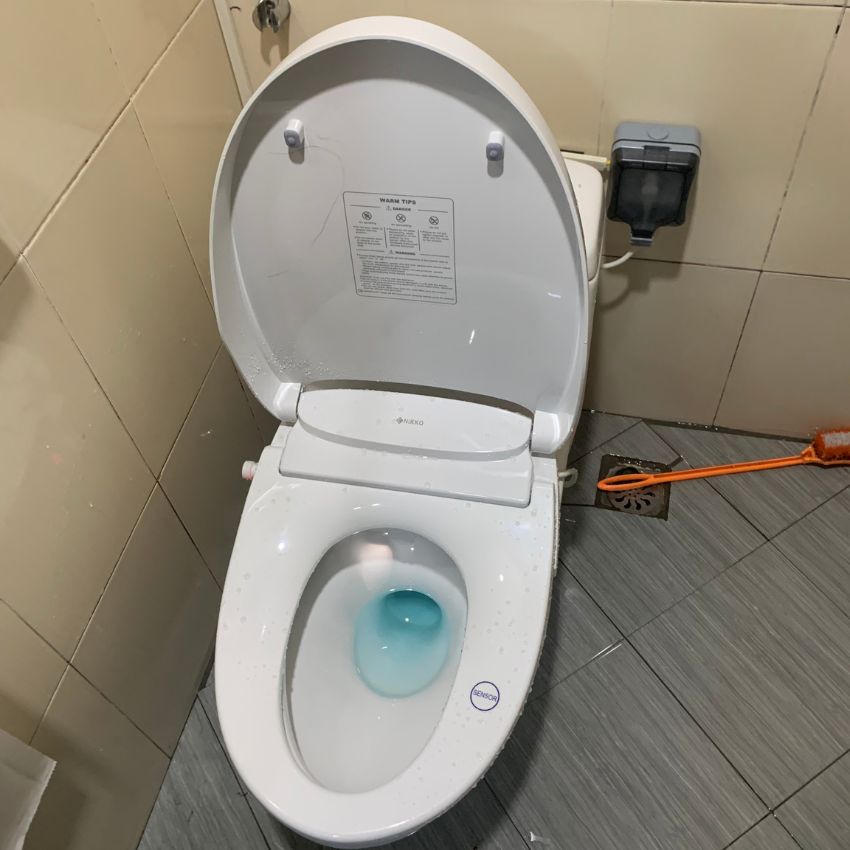 Nắp rửa bồn cầu điện tử thông minh Nikko P79073 8 Nắp rửa bồn cầu điện tử thông minh Nikko P79073