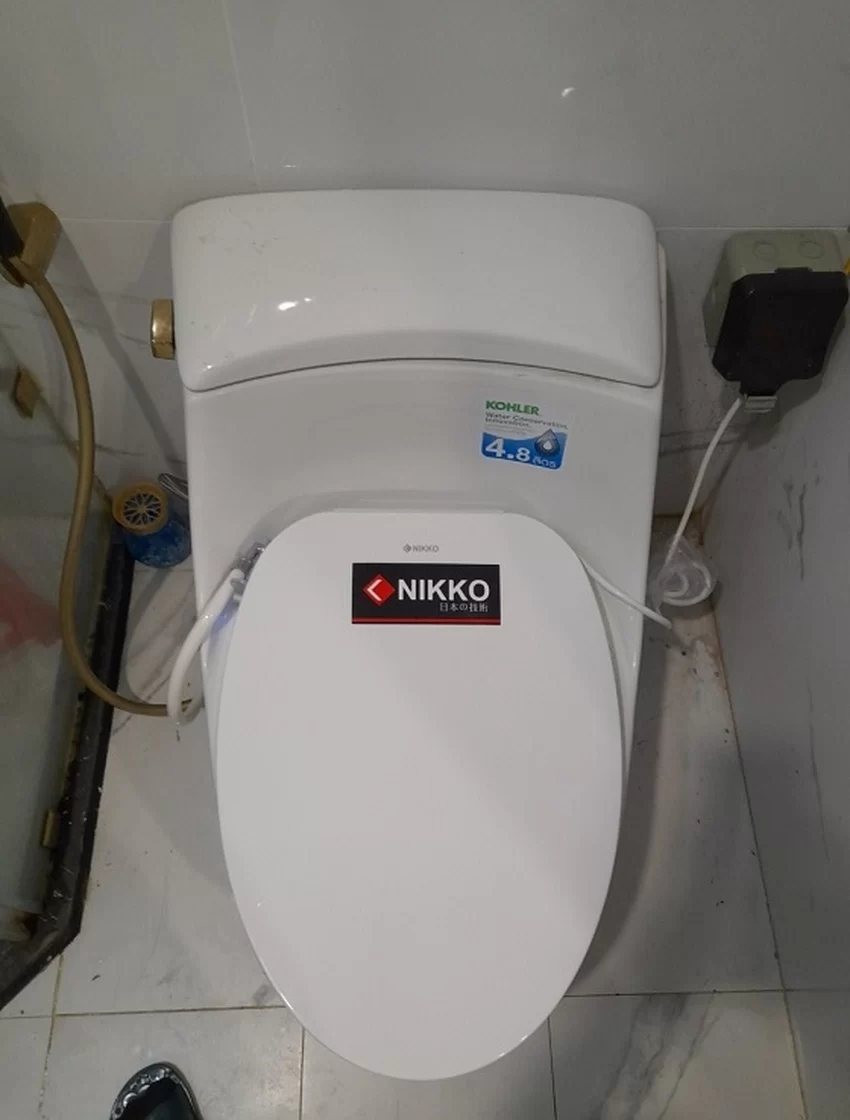 Nắp rửa điện tử thông minh cho bồn cầu Nikko P69062 14 Nắp rửa điện tử thông minh cho bồn cầu Nikko P69062