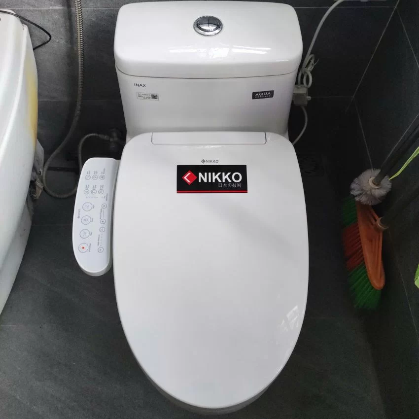 Nắp rửa điện tử thông minh cho bồn cầu Nikko P79071 7 Nắp rửa điện tử thông minh cho bồn cầu Nikko P79071