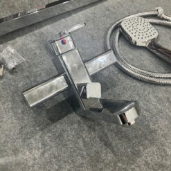 Sen cây nóng lạnh Viglacera VG583