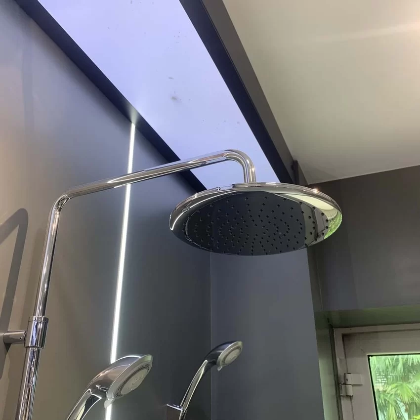 Ứng Dụng Thực Tế Sen Ghép Nóng Lạnh Có Vòi Viglacera VG532.1 Ứng Dụng Thực Tế Sen Ghép Nóng Lạnh Có Vòi Viglacera VG532.1