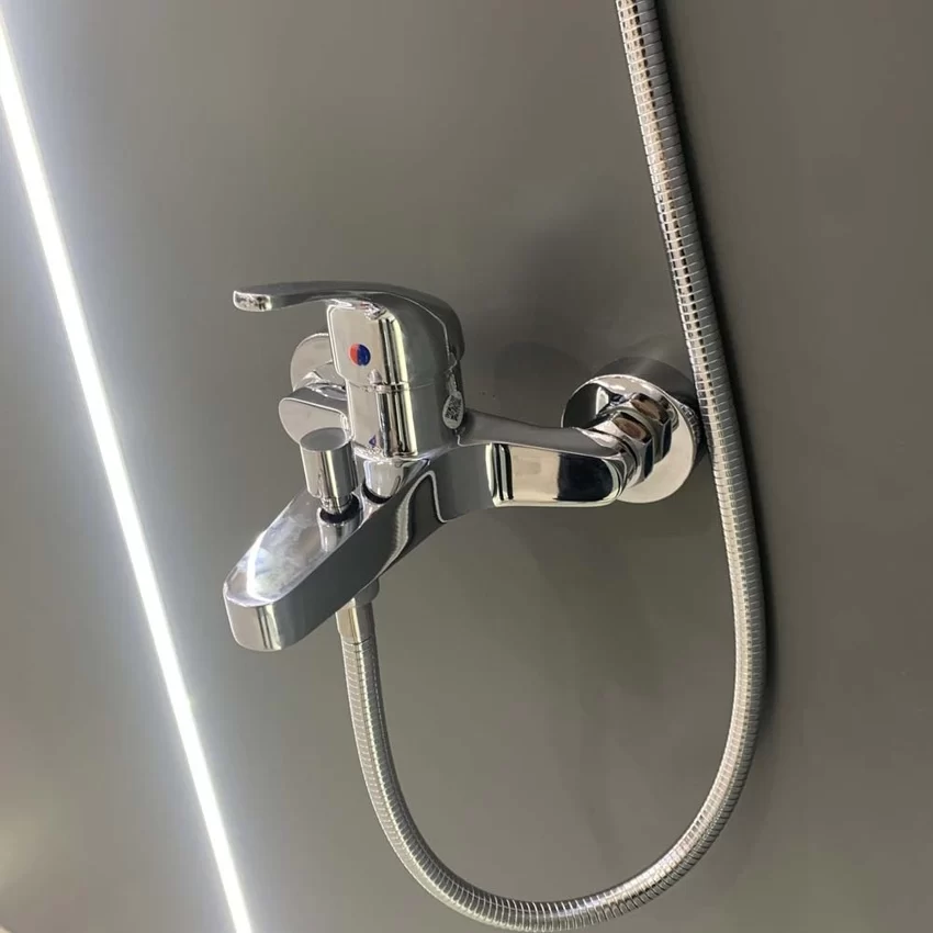 Sen tắm nóng lạnh Viglacera VG532 tại Hải Yến Home Sen tắm nóng lạnh Viglacera VG532 tại Hải Yến Home