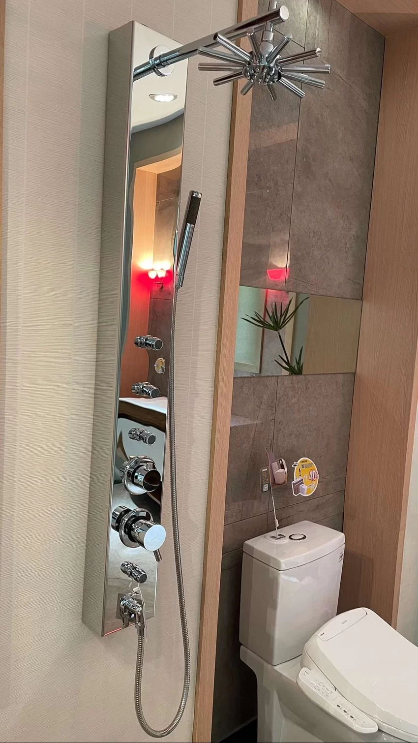 Sen thuyền nóng lạnh Caesar SP137 10 Sen thuyền nóng lạnh Caesar SP137 - SKU: SP137